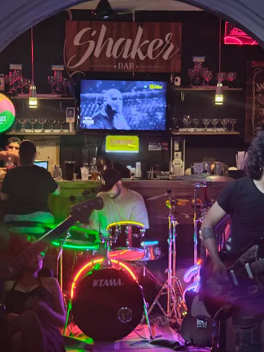 Shaker Bar